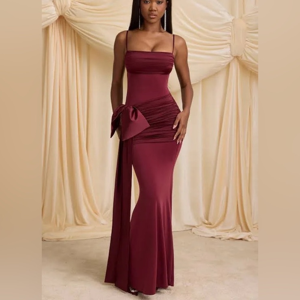 Elegant Burgundy Evening Gown